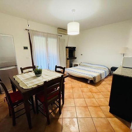 Borgo Del Nibbio Apartman Porto Levante Kültér fotó