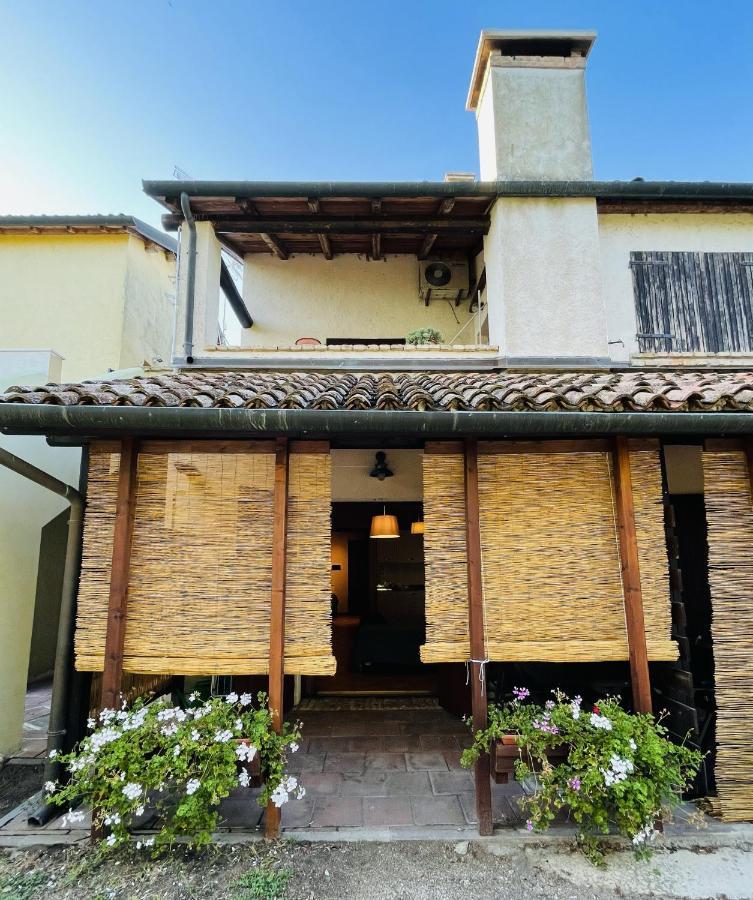 Borgo Del Nibbio Apartman Porto Levante Kültér fotó