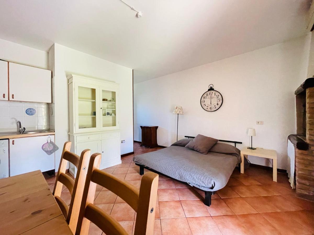 Borgo Del Nibbio Apartman Porto Levante Kültér fotó