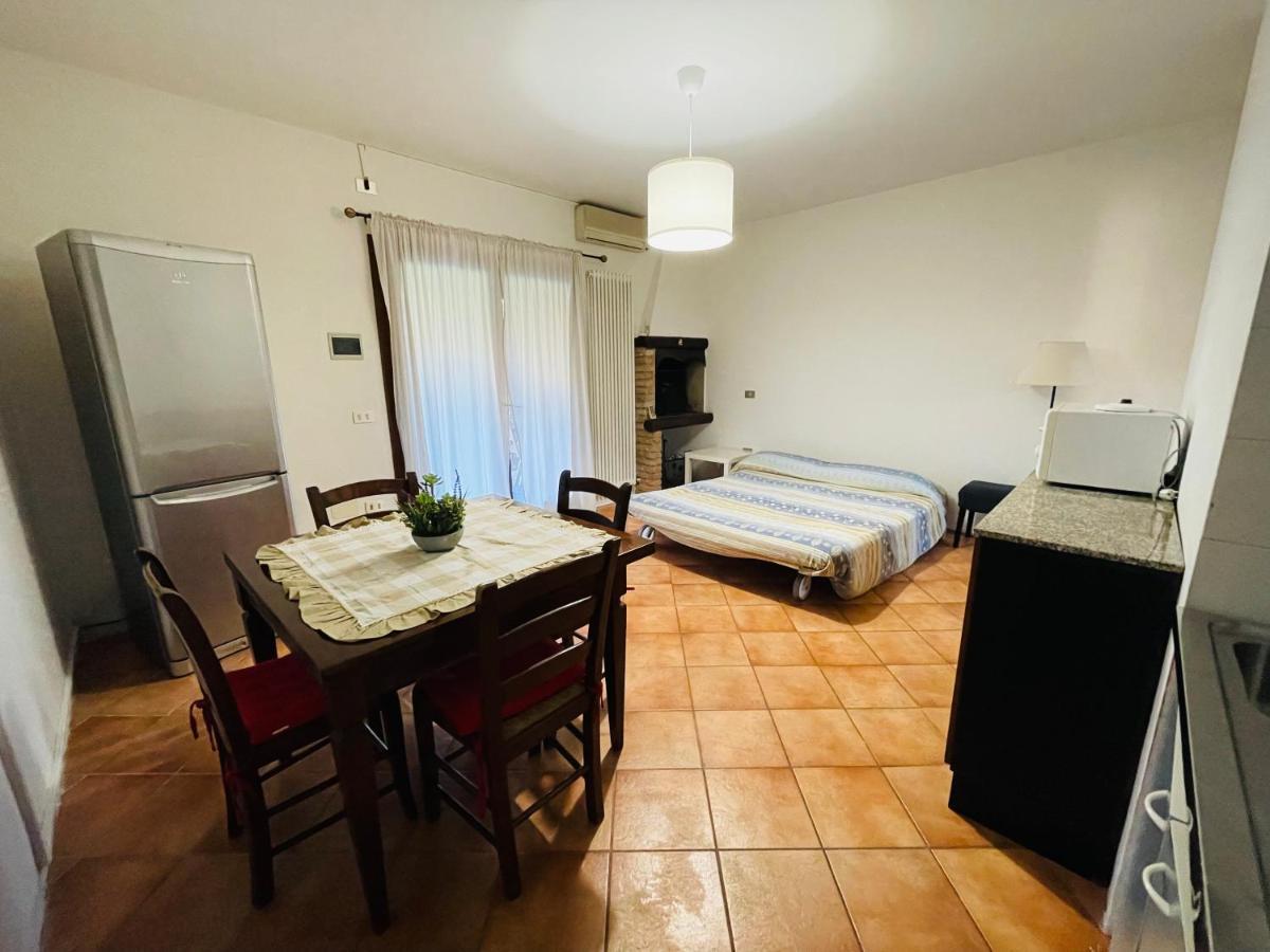 Borgo Del Nibbio Apartman Porto Levante Kültér fotó