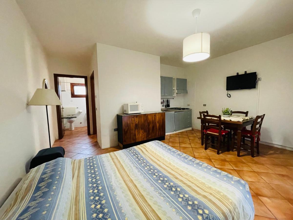 Borgo Del Nibbio Apartman Porto Levante Kültér fotó